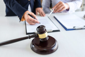 How Long Do I Have To File a Lawsuit After a Trip & Fall Accident in Florida?